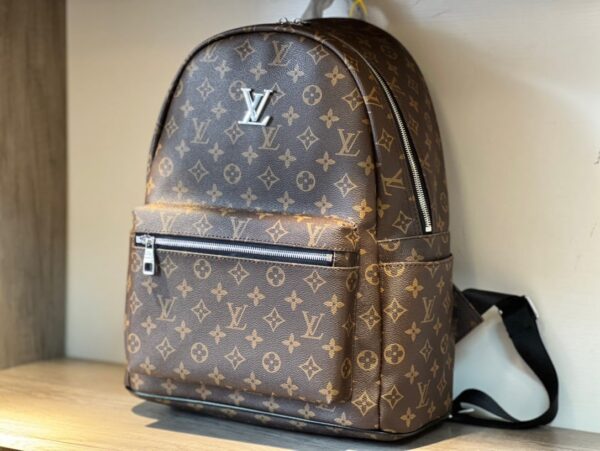 LC304 - Louis Vuitton Women's Fashion Bag