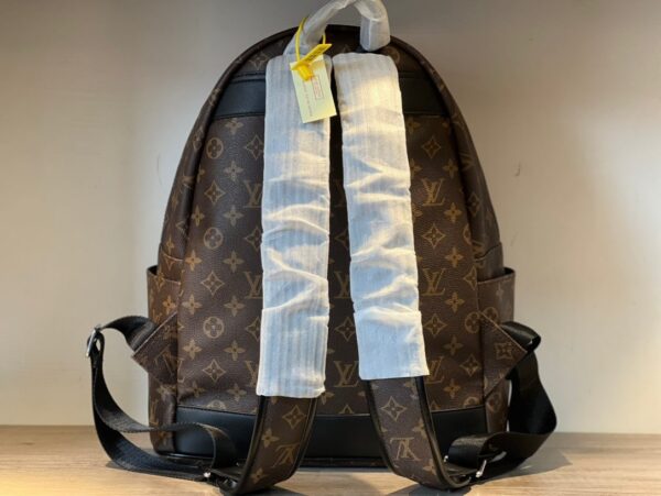 LC304 - Louis Vuitton Women's Fashion Bag