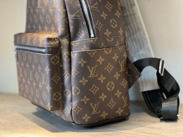 LC304 - Louis Vuitton Women's Fashion Bag