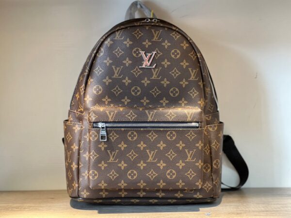 LC304 - Louis Vuitton Women's Fashion Bag