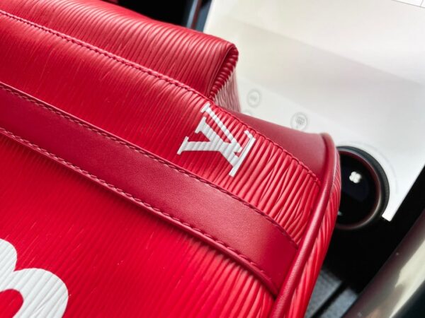 LC306 - Louis Vuitton Women's Fashion Bag