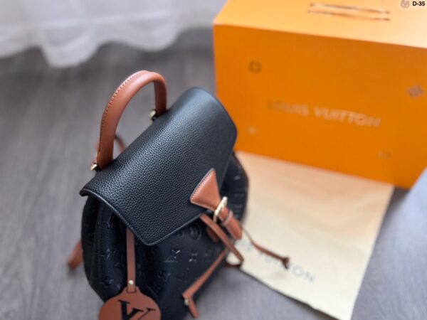 LC307 - Louis Vuitton Women's Fashion Bag