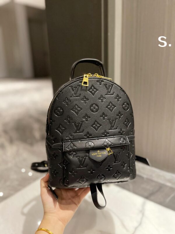 LC309 - Louis Vuitton Women's Fashion Bag