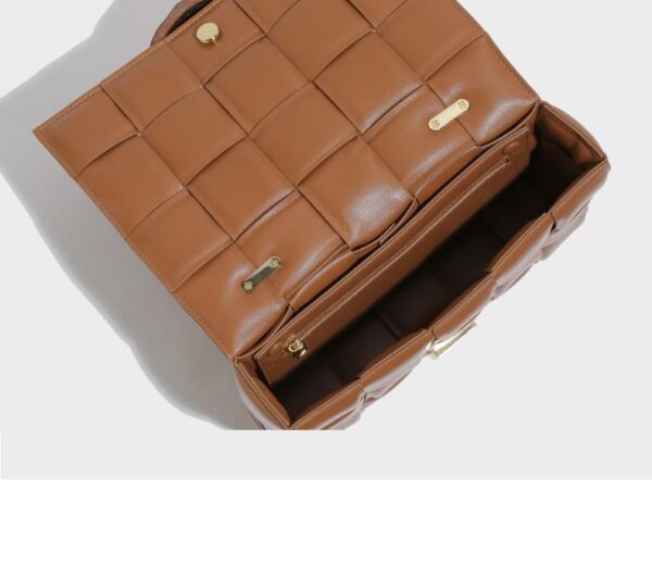 LC31 - WOMEN'S FASHION BAG.