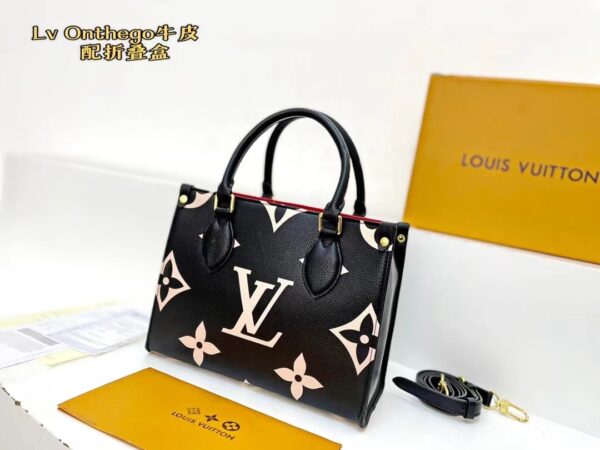 LC312 - Louis Vuitton Women's Fashion Bag
