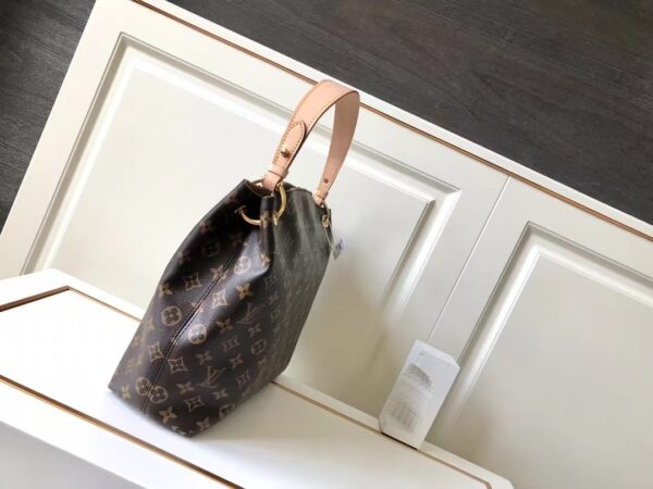 LC314 - Louis Vuitton Women's Fashion Bag