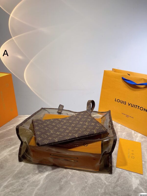 LC316 - Louis Vuitton Women's Fashion Bag