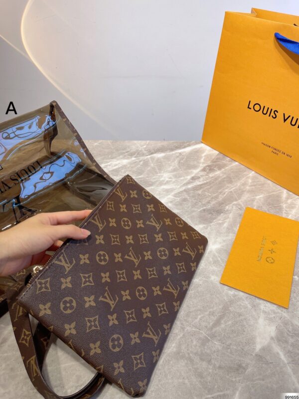 LC316 - Louis Vuitton Women's Fashion Bag