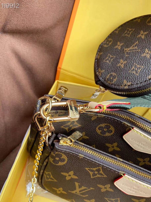 LC32 - Louis Vuitton Women's Fashion Bag