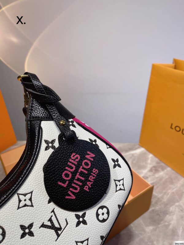 LC320 - Louis Vuitton Women's Fashion Bag
