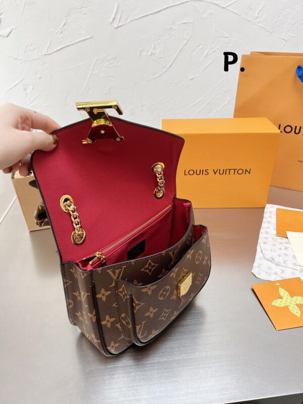 LC321 - Louis Vuitton Women's Fashion Bag