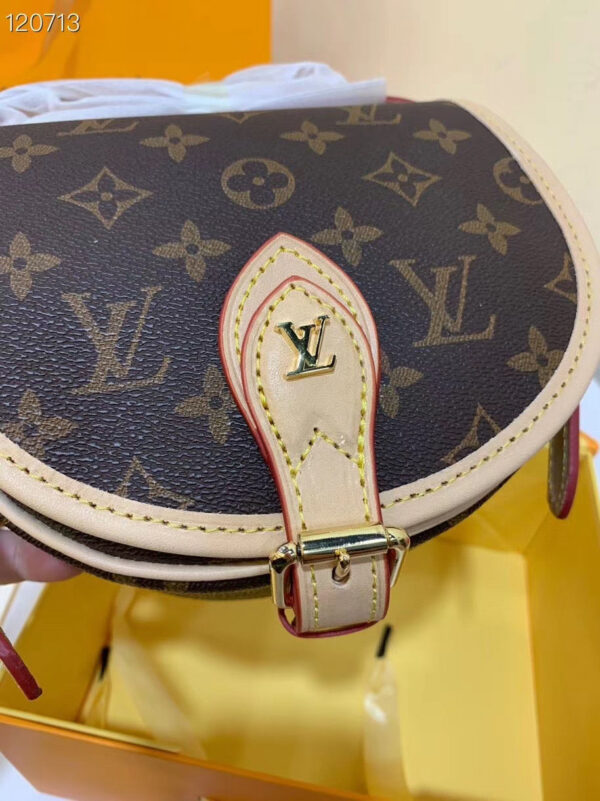 LC34 - Louis Vuitton Women's Fashion Bag