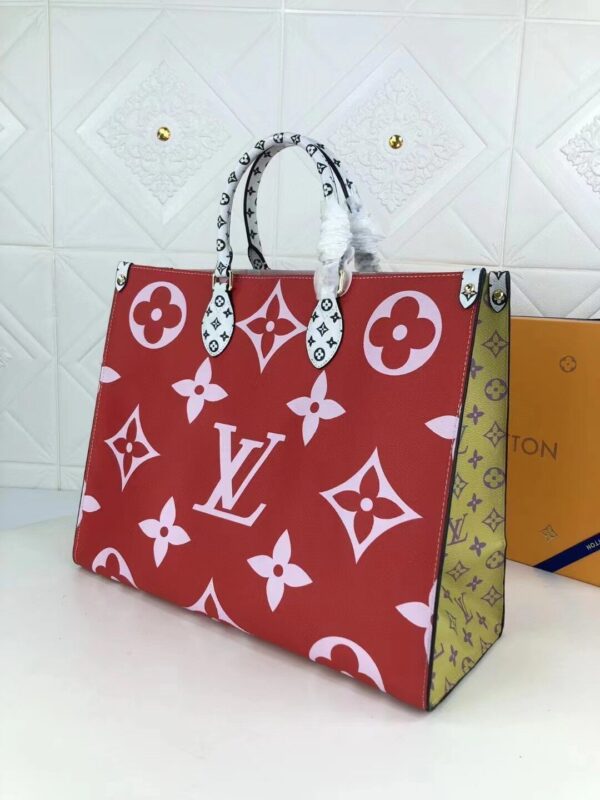 LC343 - Louis Vuitton Women's Fashion Bag