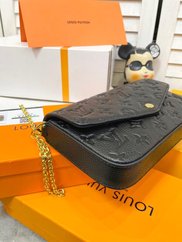 LC346 - Louis Vuitton Women's Fashion Bag