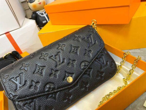 LC346 - Louis Vuitton Women's Fashion Bag