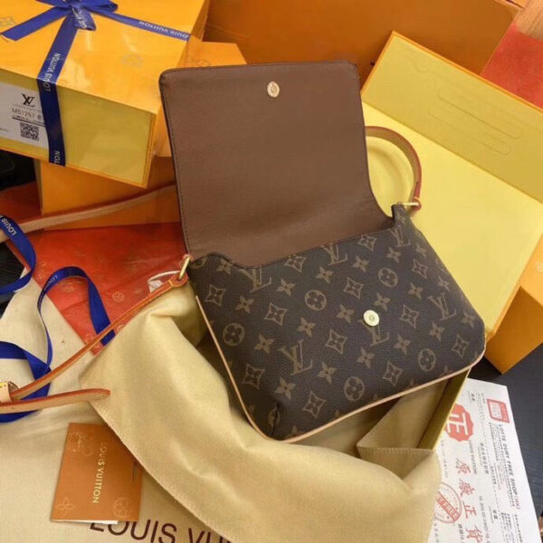 LC36 - Louis Vuitton Women's Fashion Bag