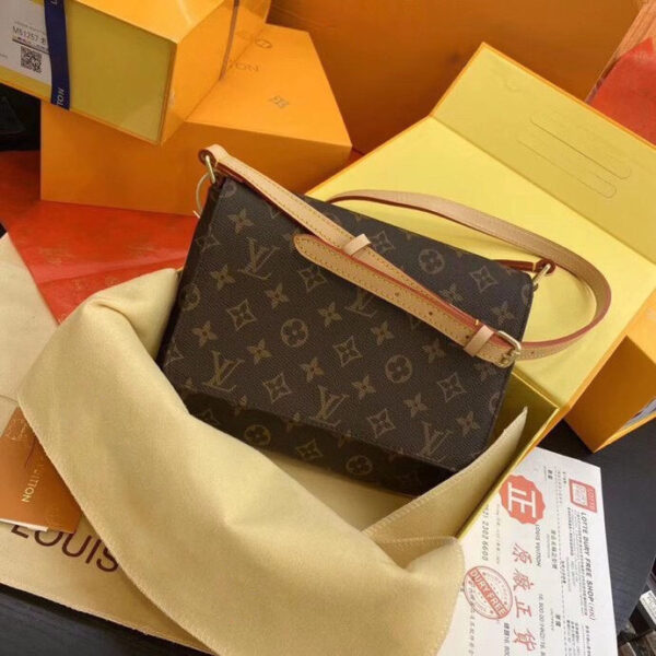 LC36 - Louis Vuitton Women's Fashion Bag
