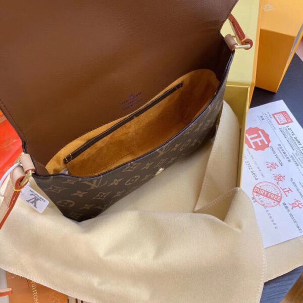 LC36 - Louis Vuitton Women's Fashion Bag