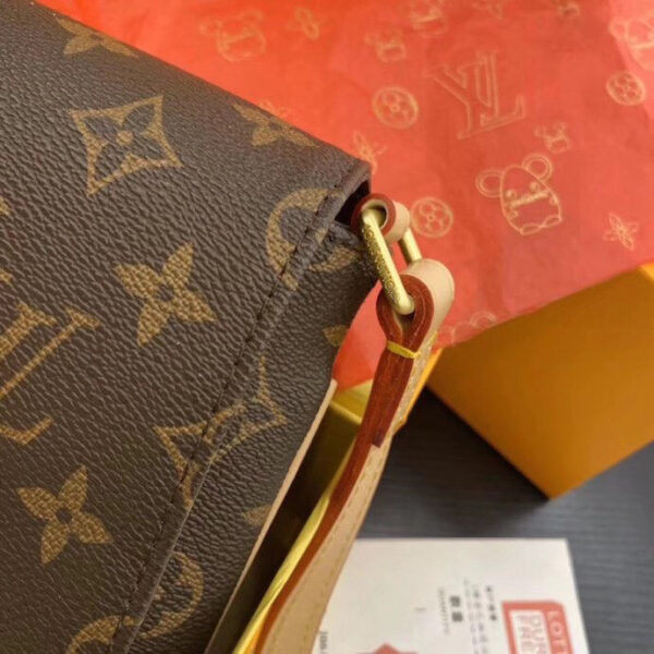 LC36 - Louis Vuitton Women's Fashion Bag