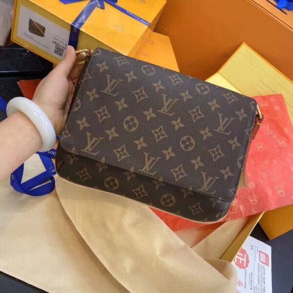 LC36 - Louis Vuitton Women's Fashion Bag
