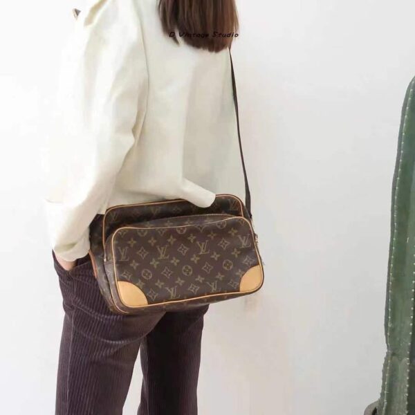 LC4081 - Louis Vuitton Women's Fashion Bag