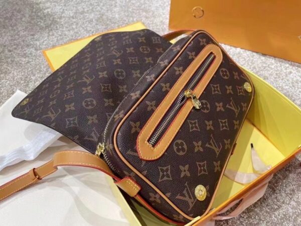 LC4082 - Louis Vuitton Women's Fashion Bag
