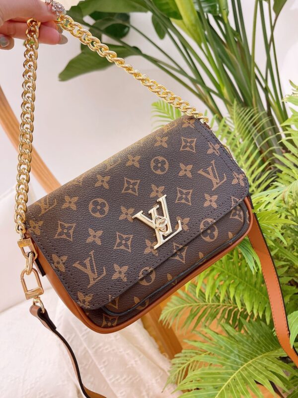 LC4084 - Louis Vuitton Women's Fashion Bag