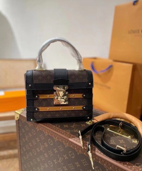 LC4098 - Louis Vuitton Women's Fashion Bag