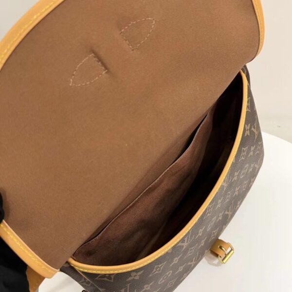 LC4101 - Louis Vuitton Women's Fashion Bag