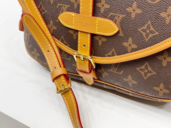 LC4101 - Louis Vuitton Women's Fashion Bag