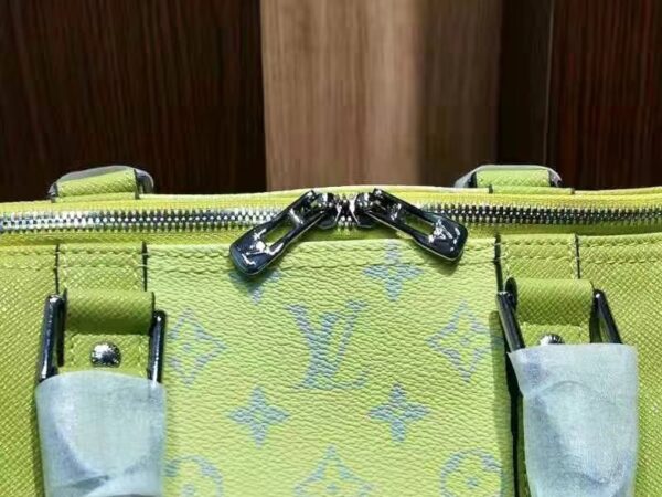 LC4107 - Louis Vuitton Women's Fashion Bag