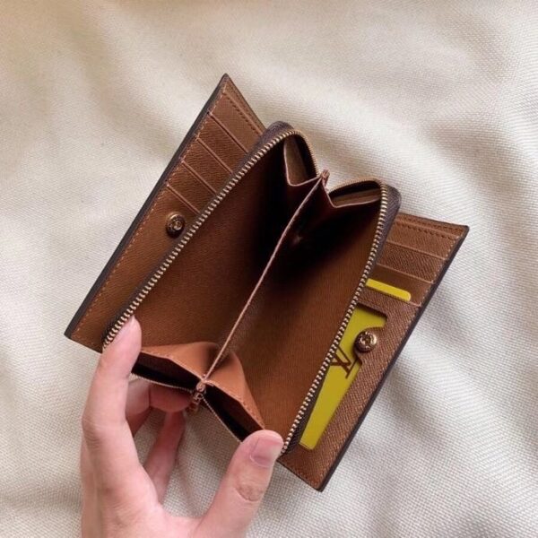 LC46 - Louis Vuitton Women's Fashion Bag