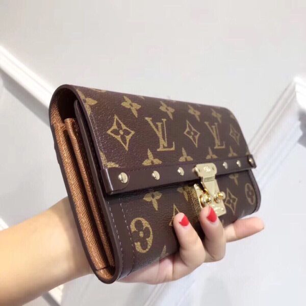 LC48 - Louis Vuitton Women's Fashion Bag