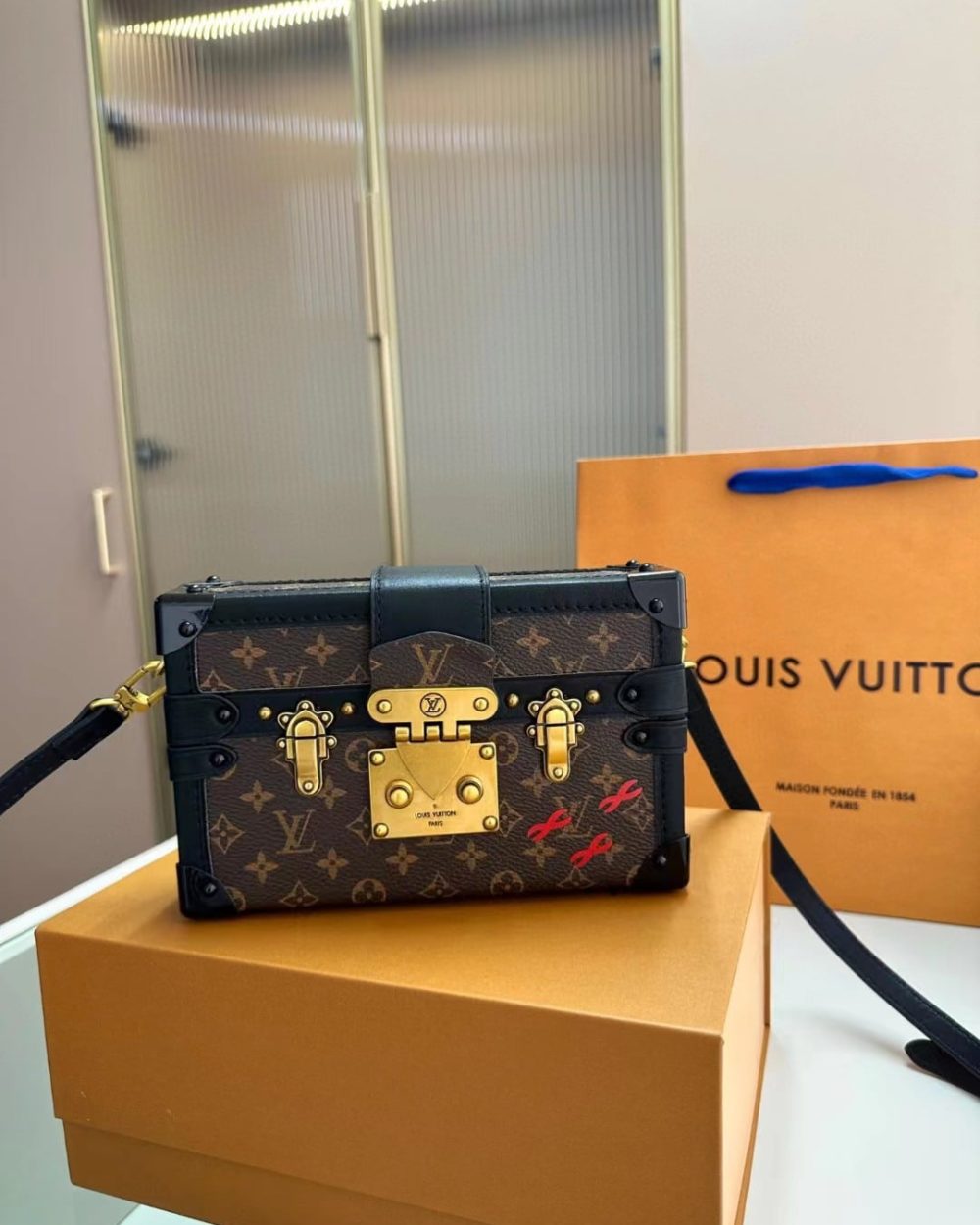 LC572 – Women’s Fashion Bag