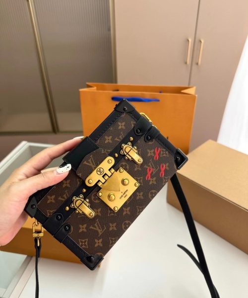 LC572 – Women’s Fashion Bag