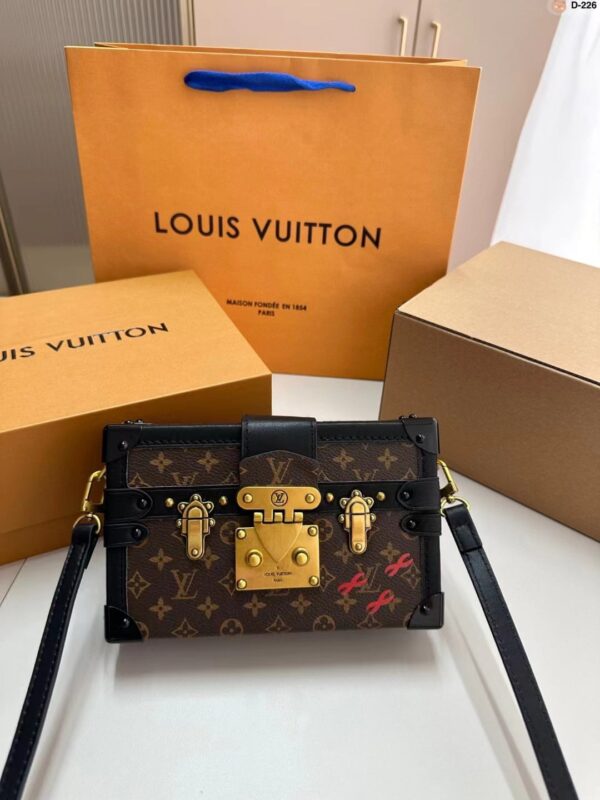 LC572 – Women’s Fashion Bag