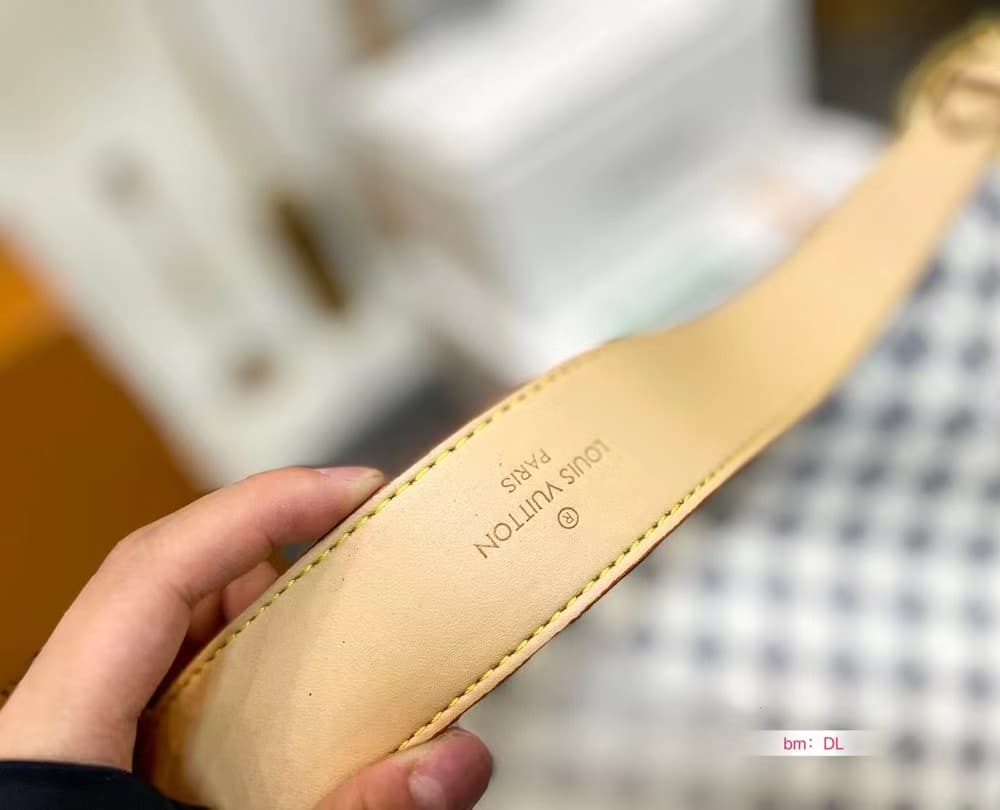 LC573 – Women’s Fashion Bag