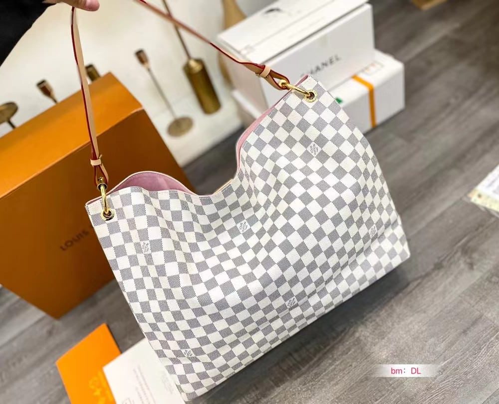 LC573 – Women’s Fashion Bag