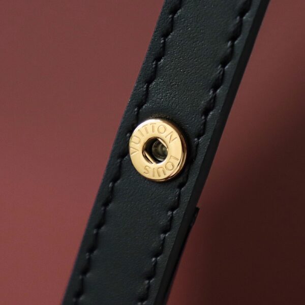 LC708 – Louis Vuitton ???????????????????????????? M46548 Size 24 cm Top Quality