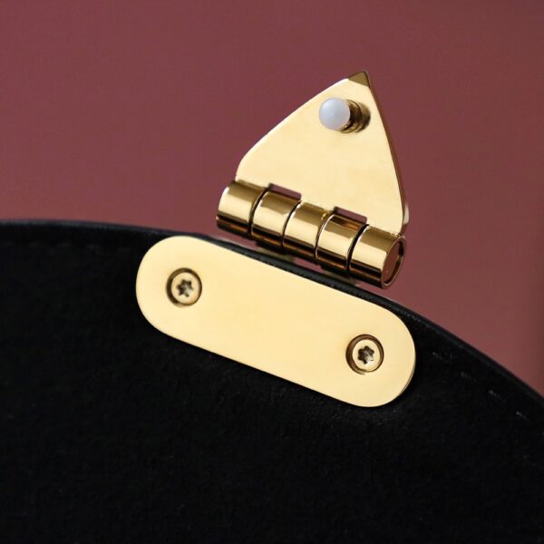 LC708 – Louis Vuitton ???????????????????????????? M46548 Size 24 cm Top Quality