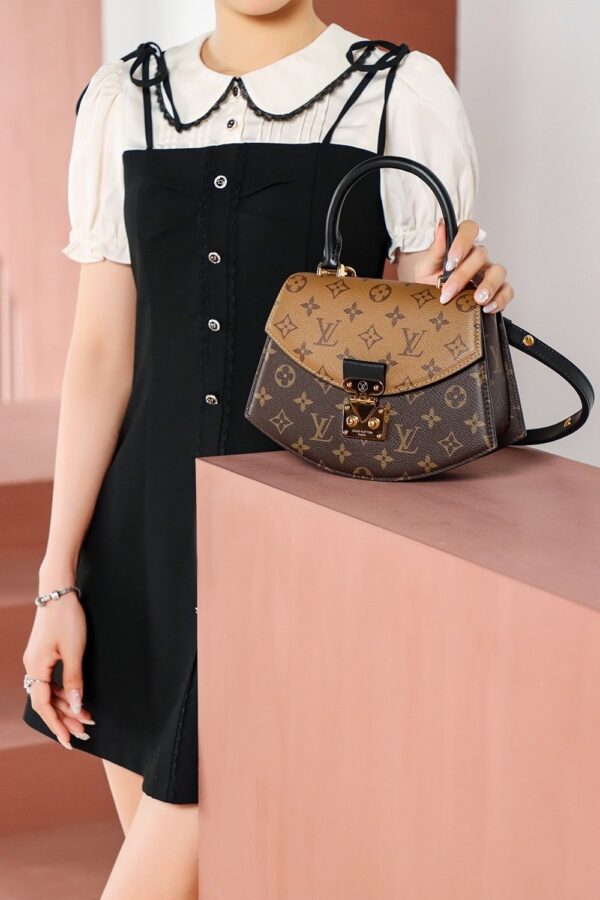 LC708 – Louis Vuitton ???????????????????????????? M46548 Size 24 cm Top Quality