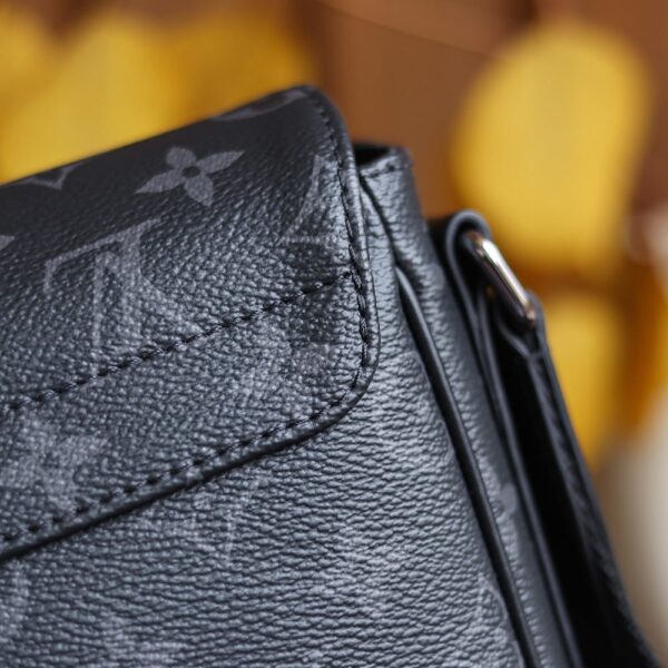 LC709 – Louis Vuitton ???????????????????????????????? M44000 Size 25 cm Top Quality