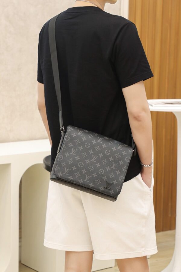 LC709 – Louis Vuitton ???????????????????????????????? M44000 Size 25 cm Top Quality
