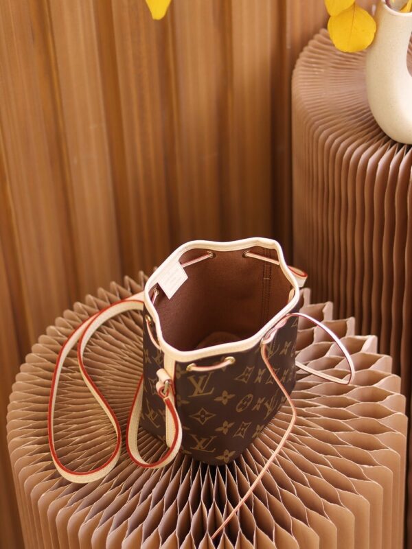 LC710 – Louis Vuitton ???????????????? M41346 Top Quality