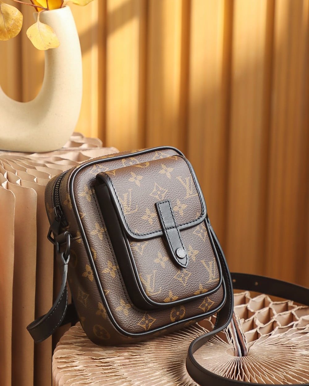 LC711 – Louis Vuitton ??????????? M69404 Top Quality