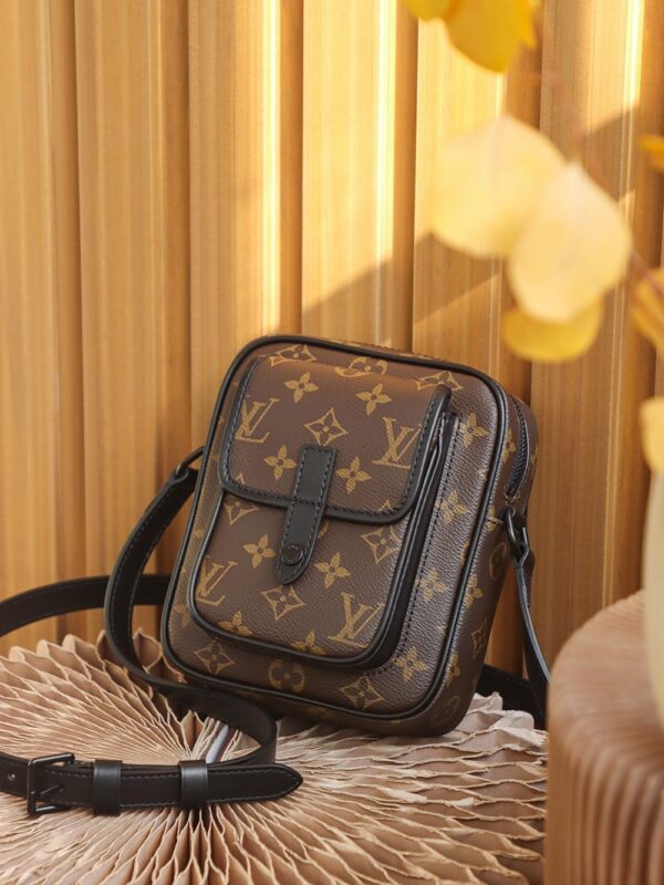 LC711 – Louis Vuitton ???????????????????????????????????????????? M69404 Top Quality