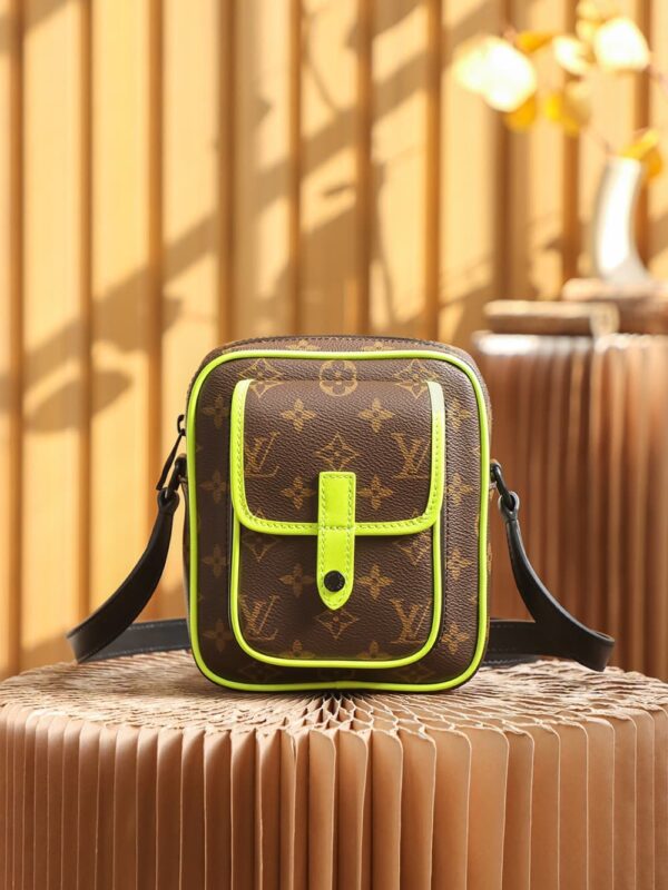 LC712 – Louis Vuitton ??????????? M69404 Top Quality