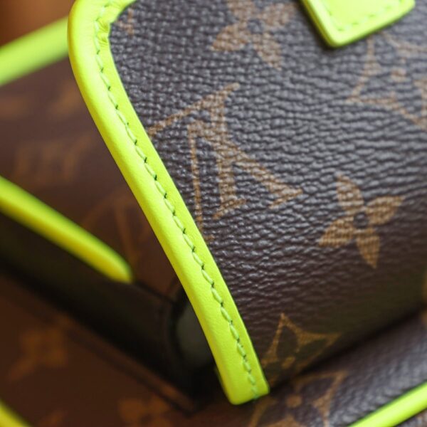 LC712 – Louis Vuitton ??????????? M69404 Top Quality