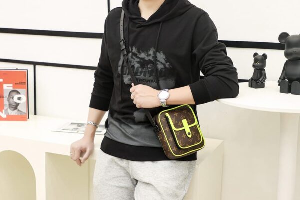 LC712 – Louis Vuitton ??????????? M69404 Top Quality