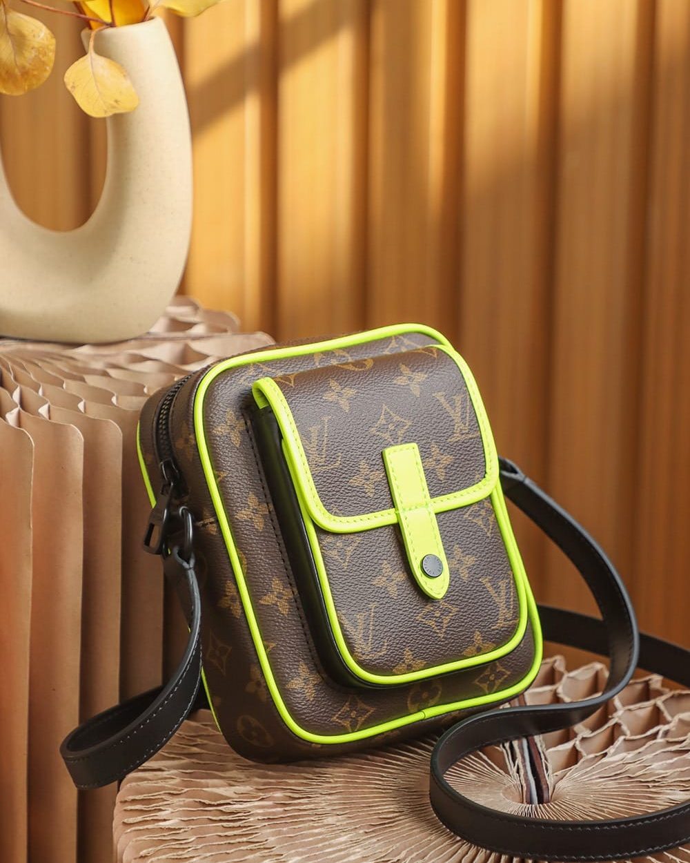 LC712 – Louis Vuitton ??????????? M69404 Top Quality